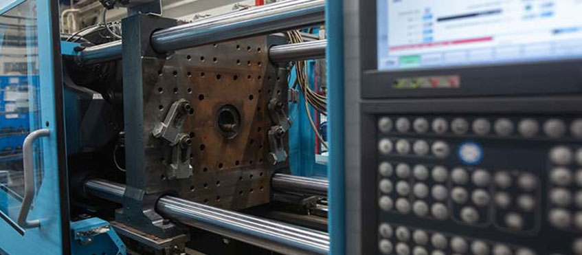 MicroAI Factory™ – Optimizing Injection Molding Machines